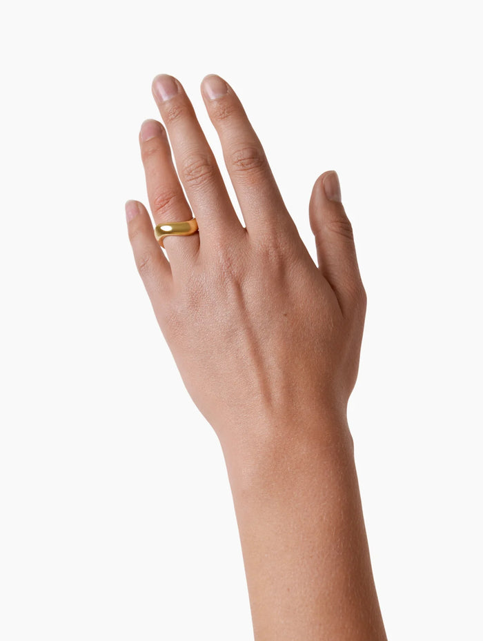The Ivalo Ring in Gold